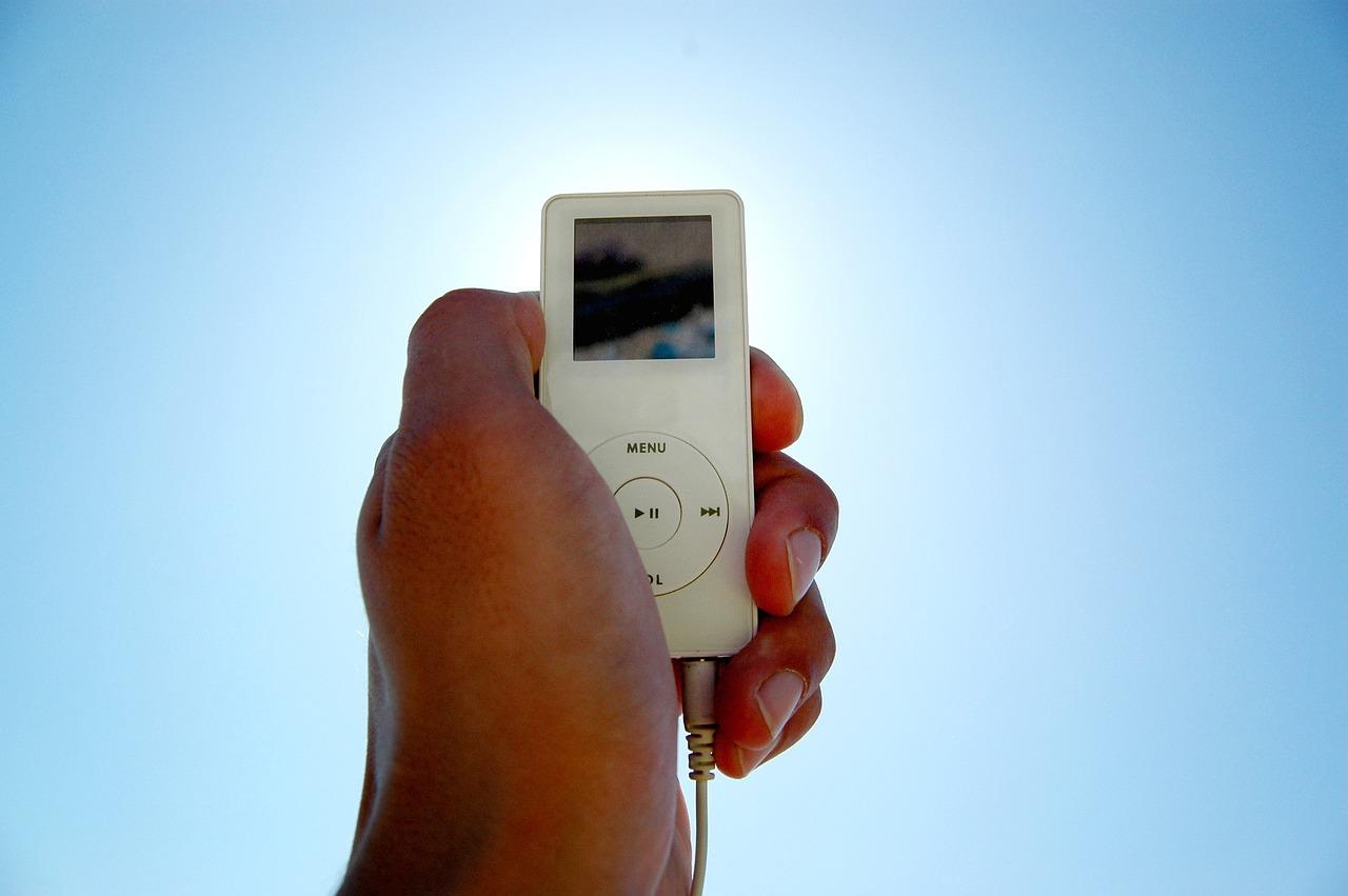 Transfer Tunes: A Guide to Using MP3 Players Without a PC